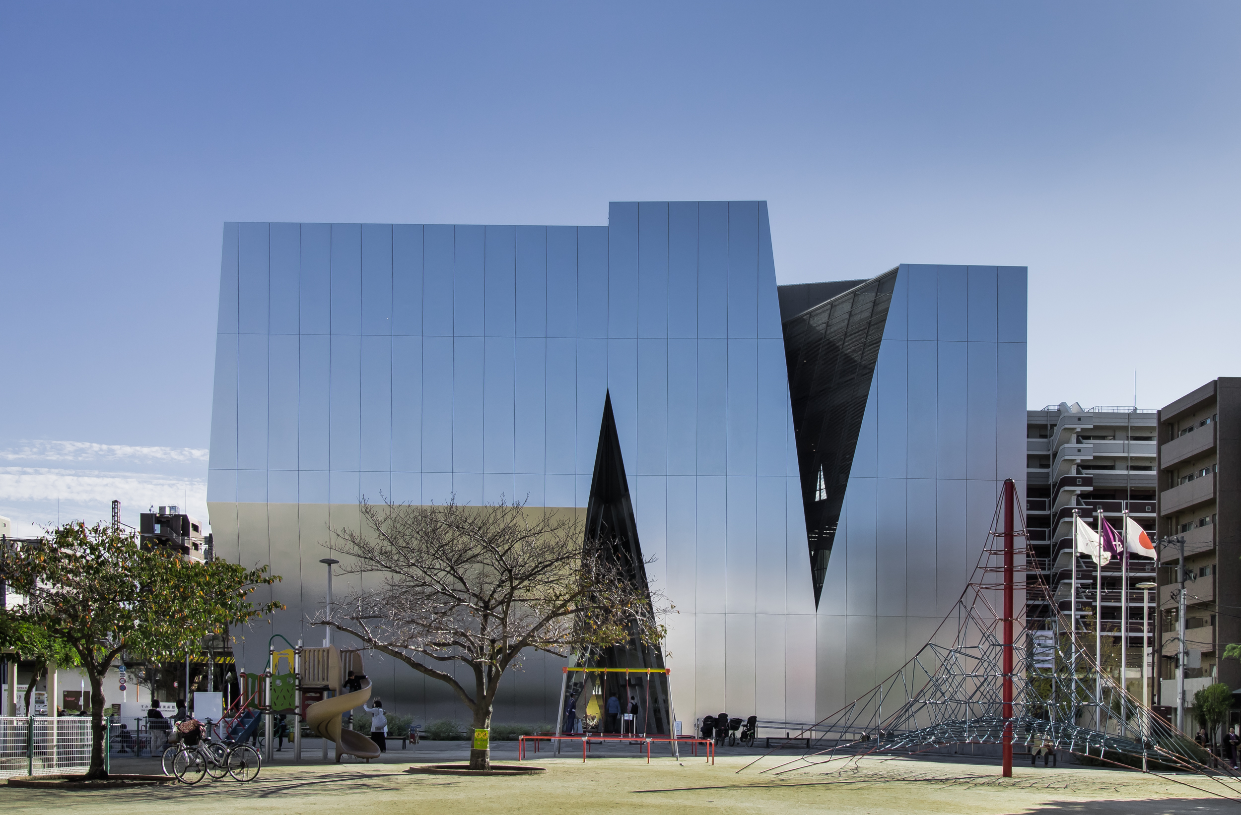 すみだ北斎美術館の外観（東京・両国）